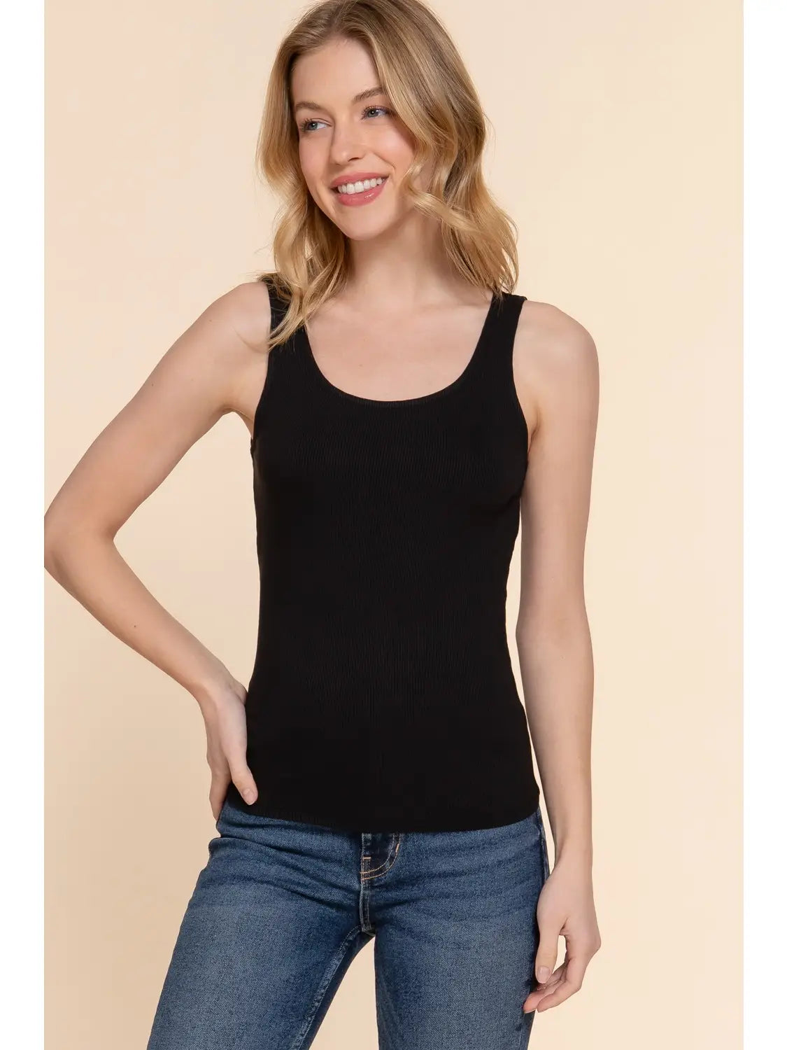 Basic black ribbed scoop tank