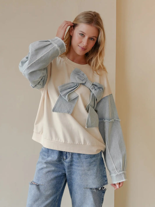 Bow sweatshirt